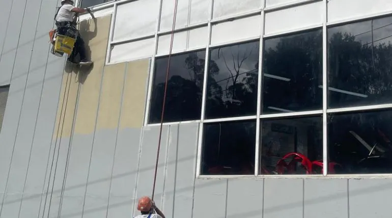 commercial building painting